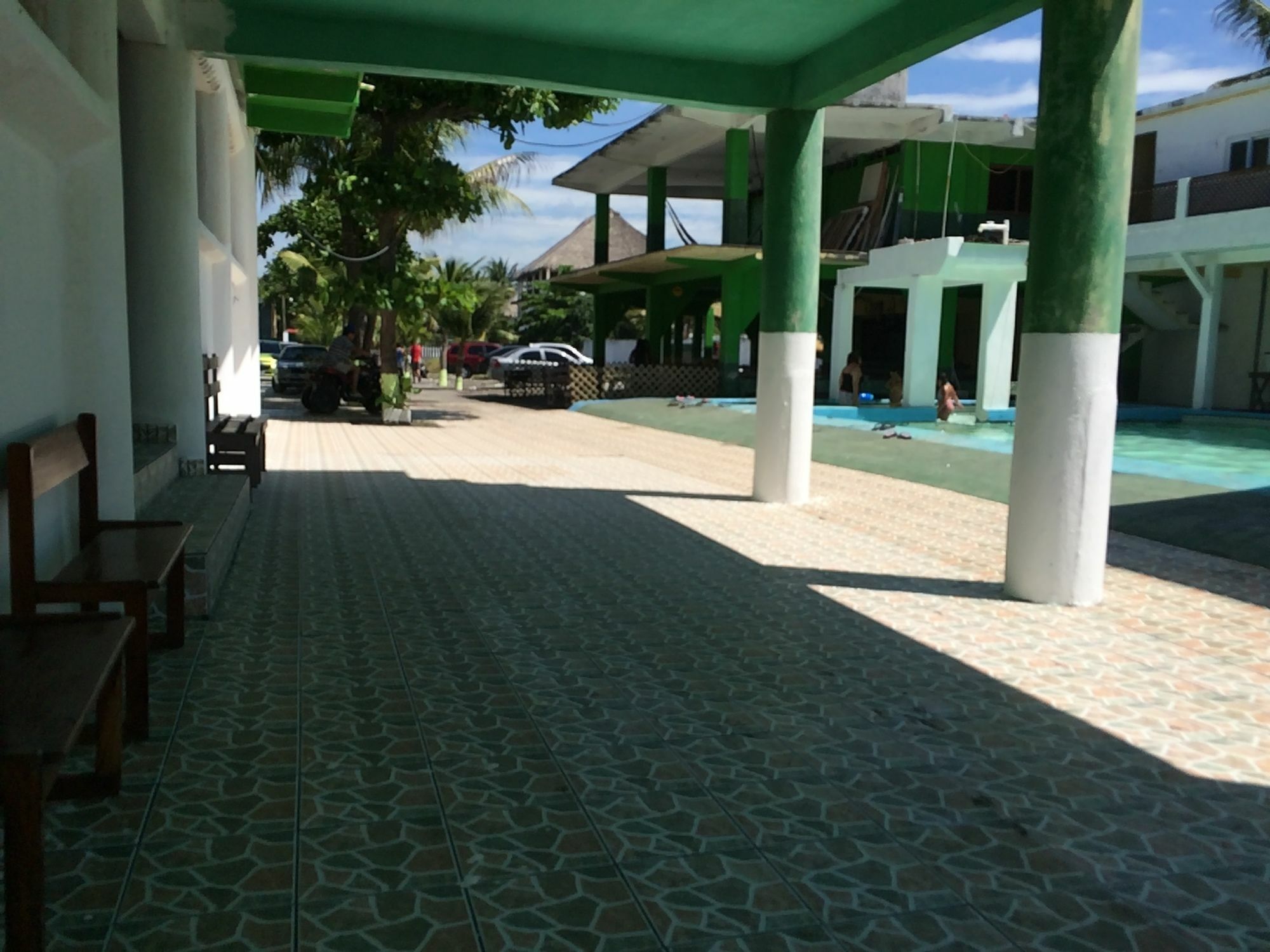Tortugas Place Hotel Y Bungalos Monterrico Extérieur photo